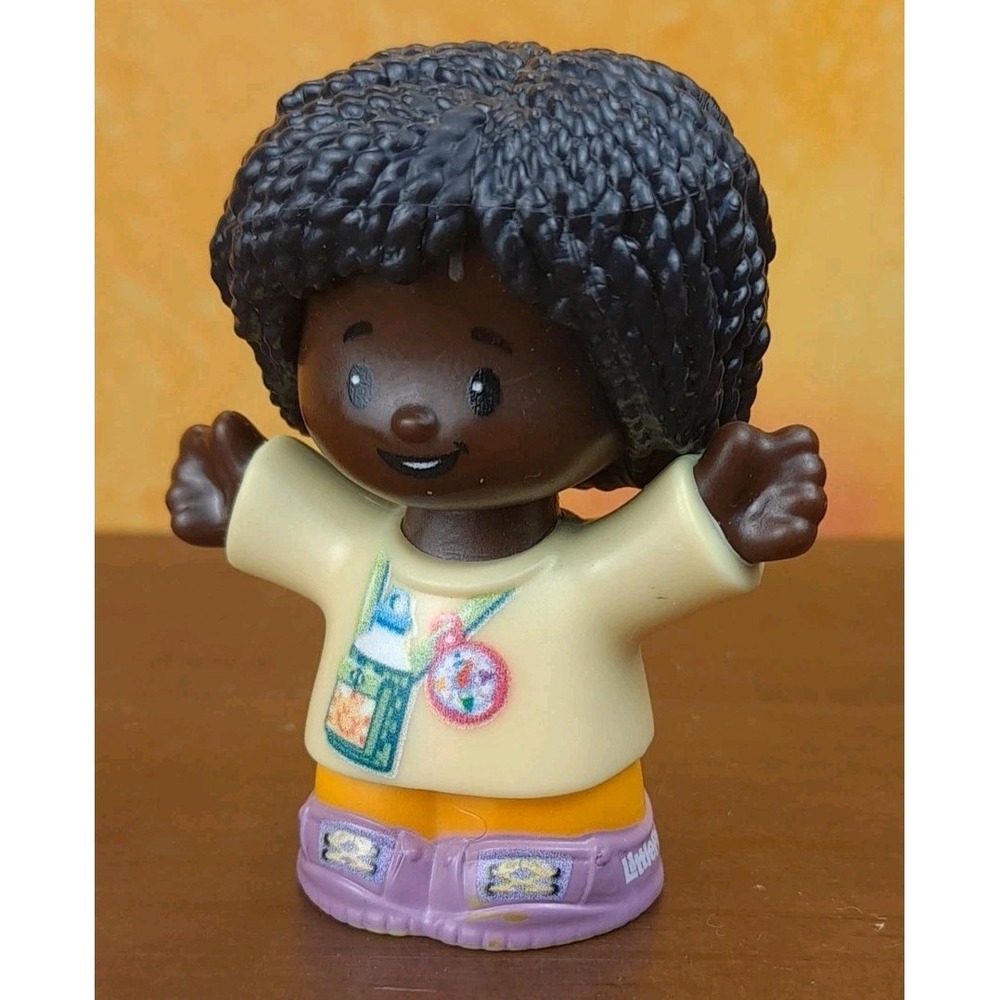 Fisher Price Little People‎ African American Girl Hiker Yellow Shirt 2021